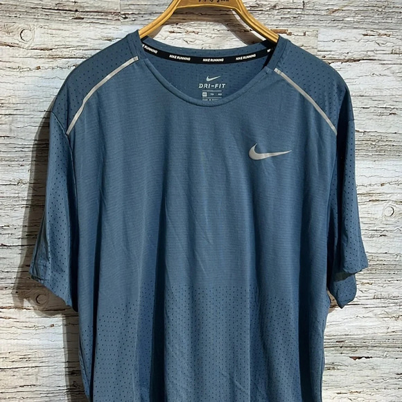 Nike blue short  sleeve shirt size XXL - Picture 3 of 9
